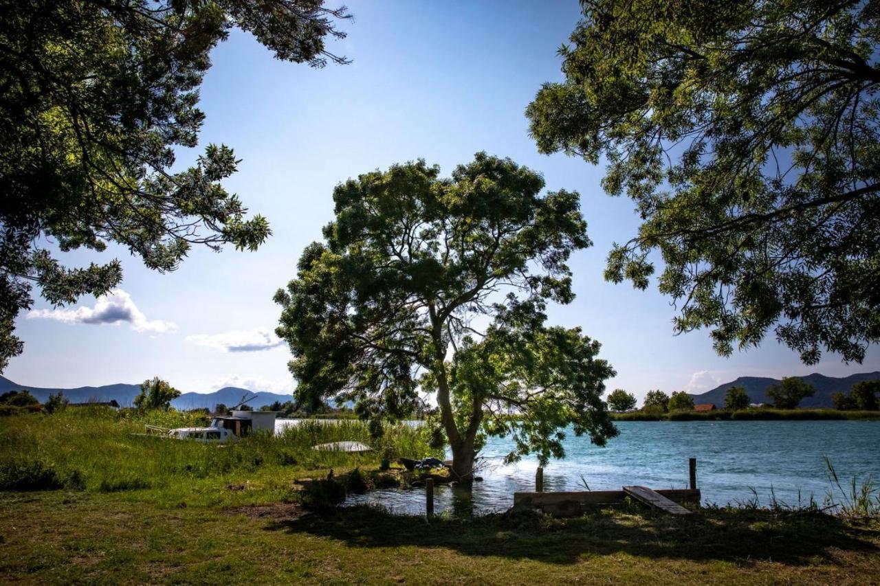 Apartment Neretva Dream Komin  Екстер'єр фото